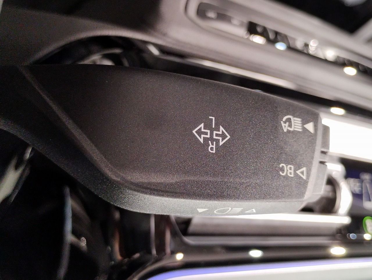 G29 z4 sDrive20i RHD