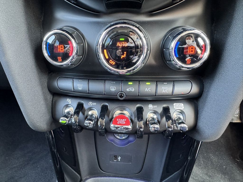 F55 COOPER S D(AT)