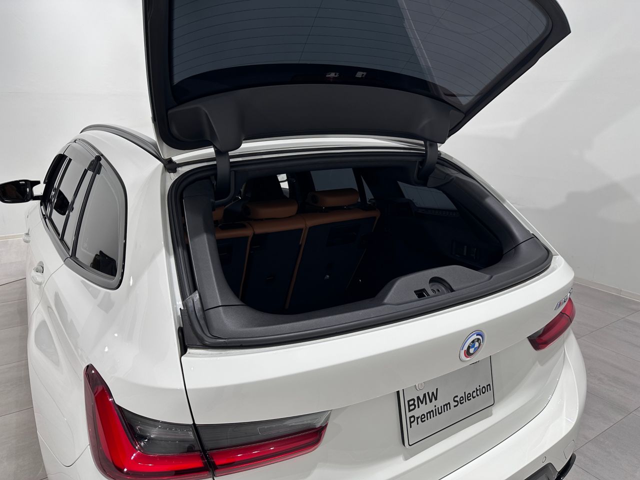 G21 M340i xDrive Touring LCI RHD