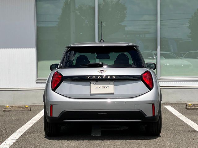 F66 MINI Cooper C 3Dr