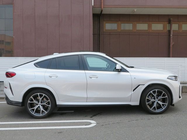 X6 xDrive30d M Sport RHD