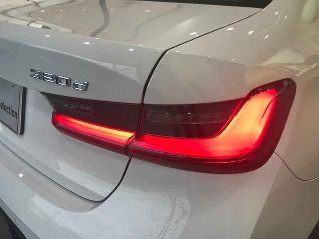 320d xDrive Berline RHD