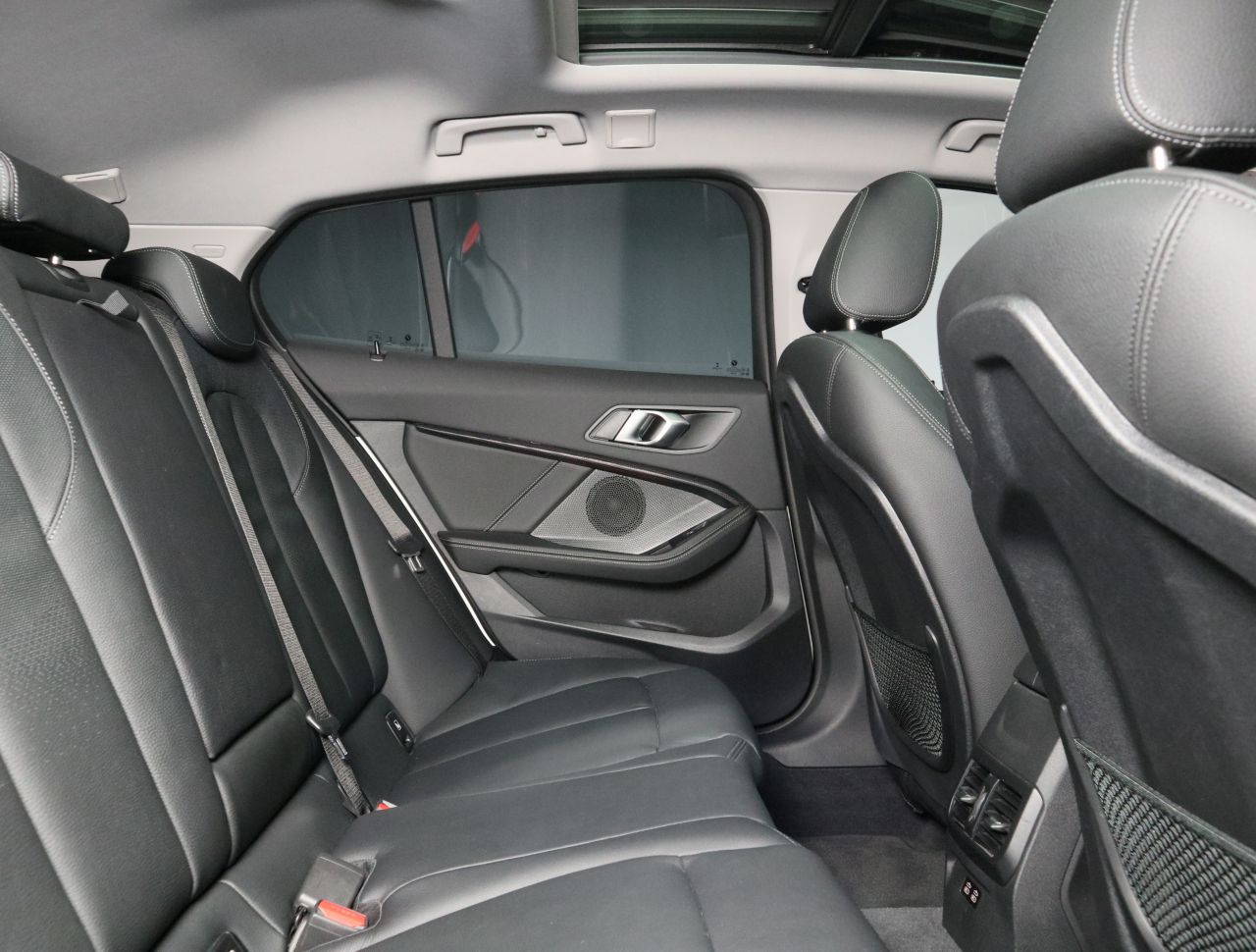 F40 118d Sports Hatch 5-door B47 2.0d