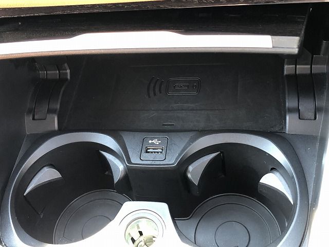 G21 320i RHD