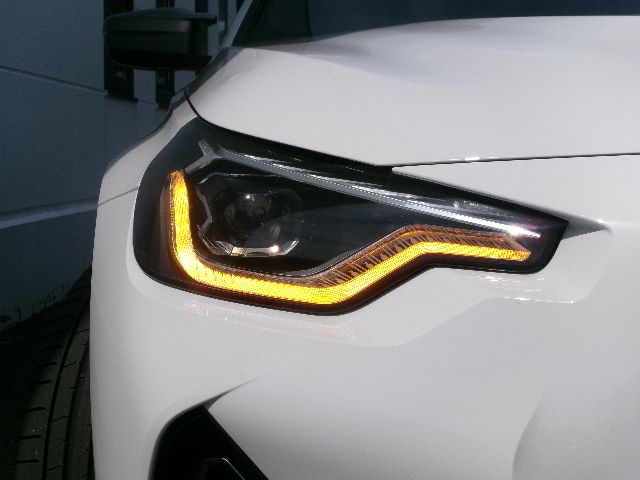 M240i xDrive Coupé RHD
