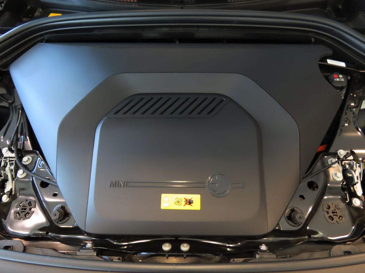 U25 MINI Countryman SE ALL4