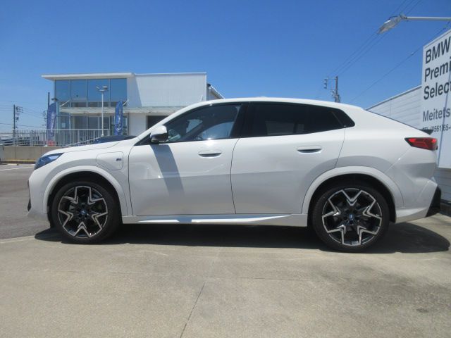 iX2 xDrive30 MSP