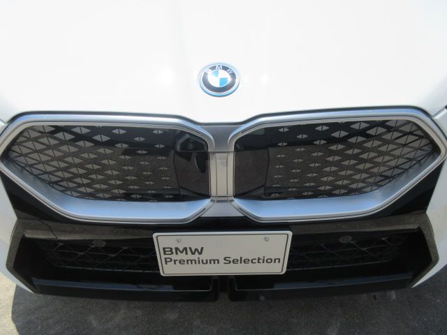 iX2 xDrive30 MSP