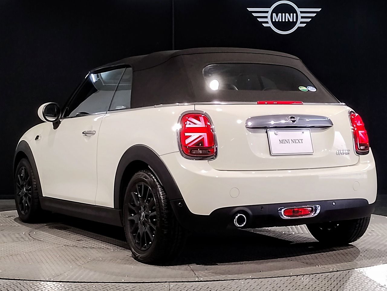 F57 MINI Cooper Convertible LCI