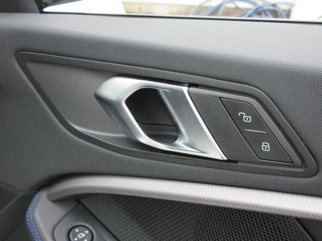 F40 118d Sports Hatch 5-door B47 2.0d