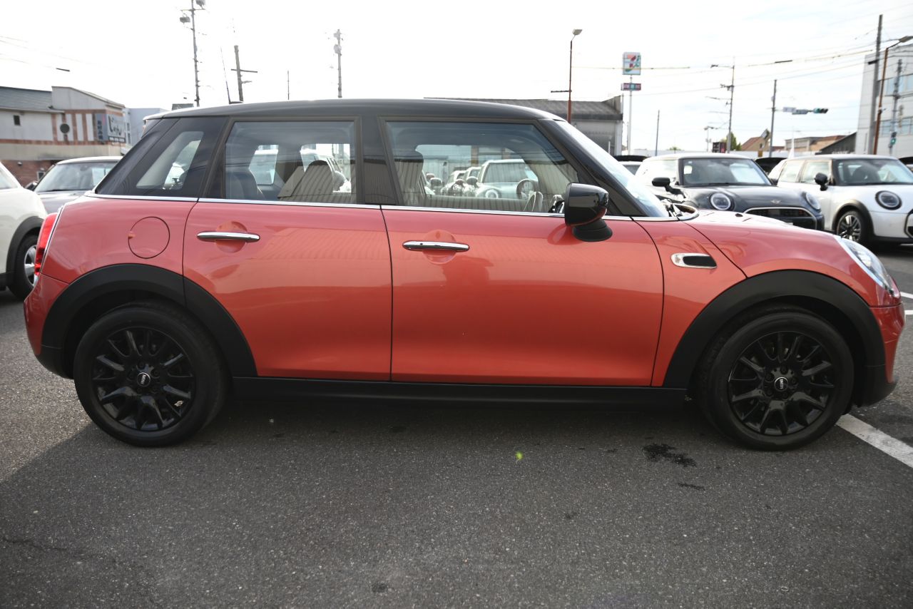 F55 MINI Cooper 5-Door Hatch LCI
