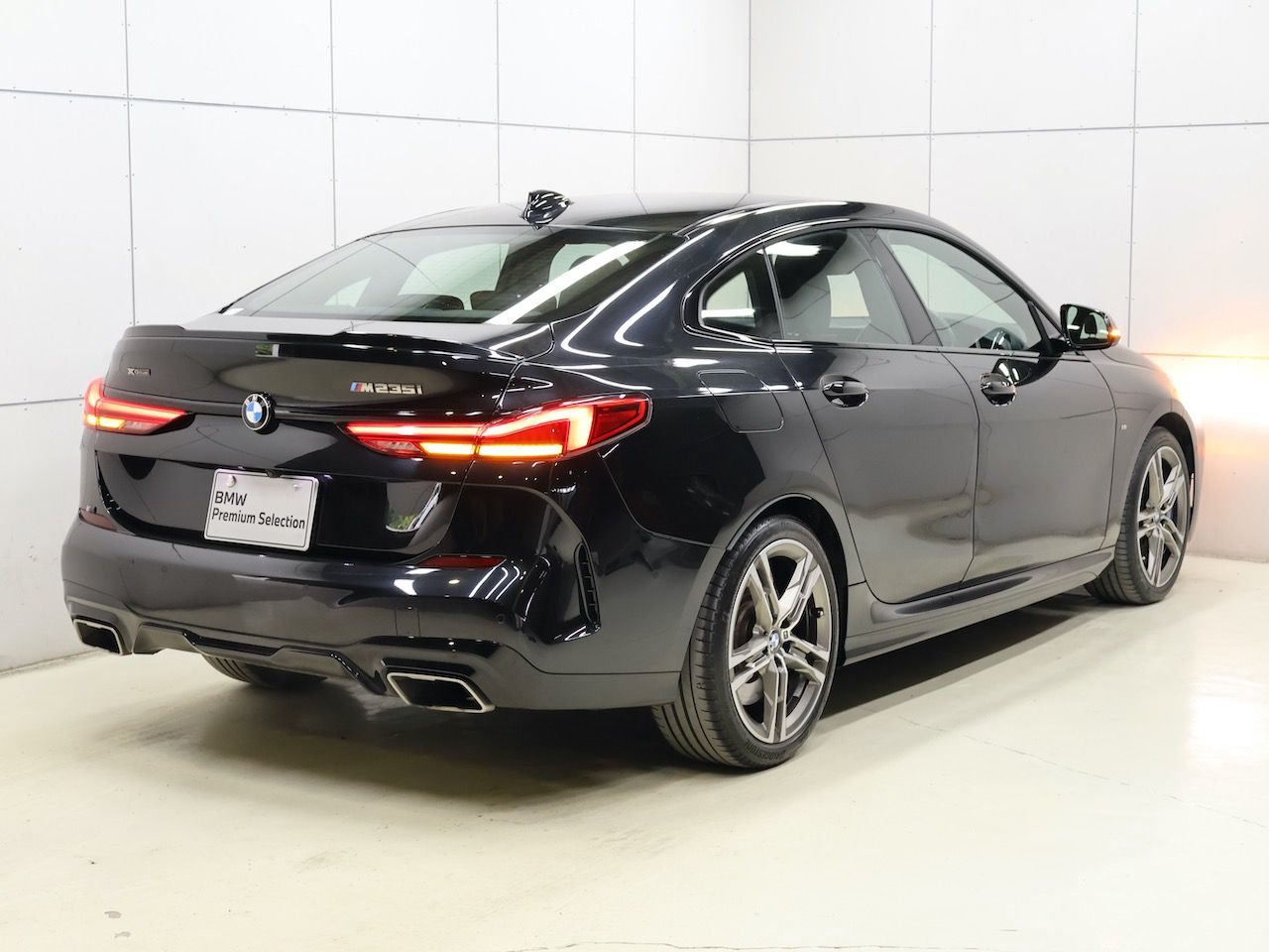 F4* **35i xDrive **** ***** B48 2.0i