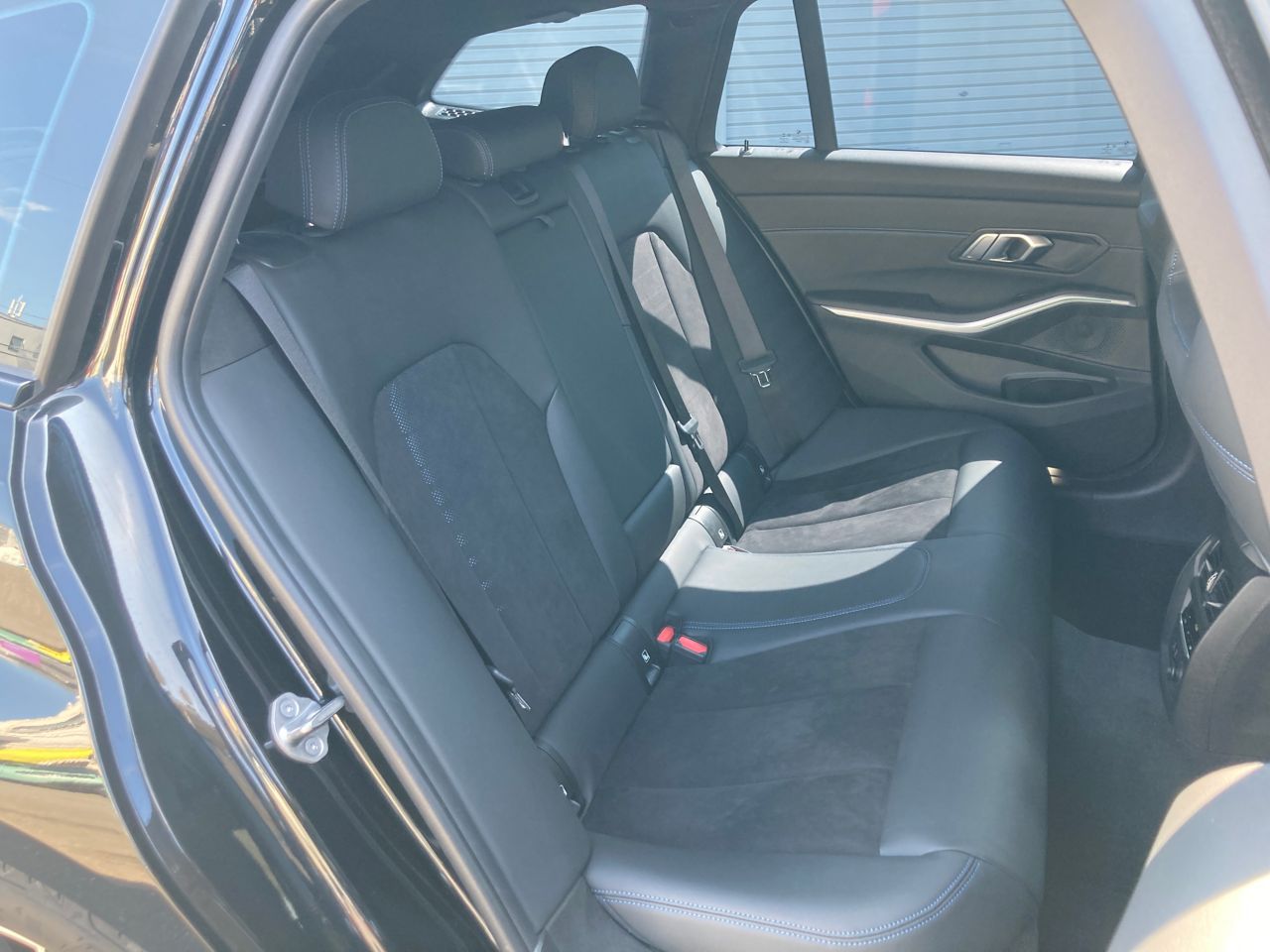 G21 320i RHD