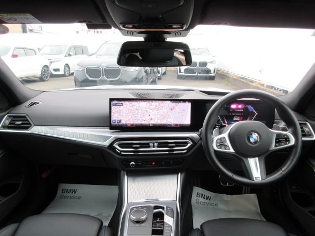 320d xDrive Berline RHD