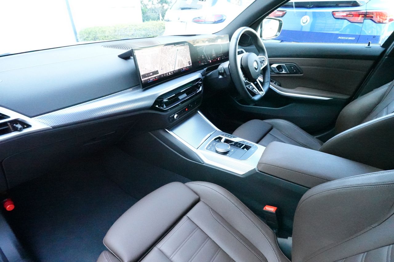 G20 320i Saloon LCI RHD MX