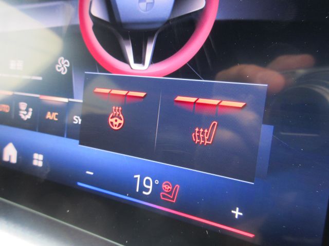 iX2 xDrive30 MSP