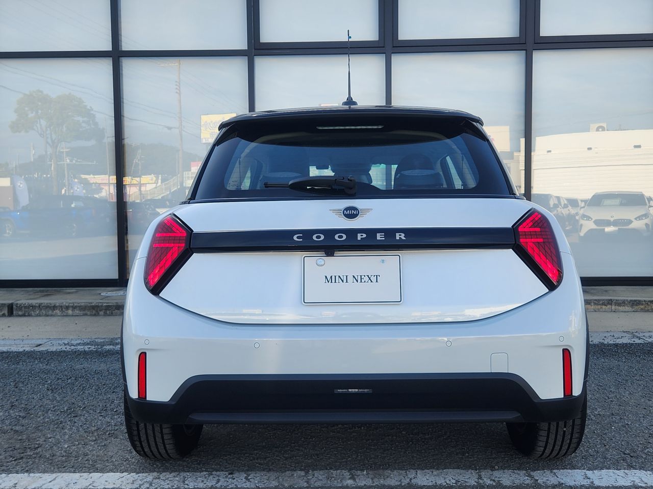 F66 MINI Cooper C 3Dr