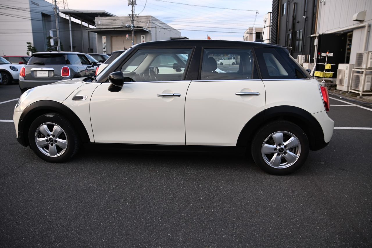 F55 MINI Cooper 5-Door Hatch LCI