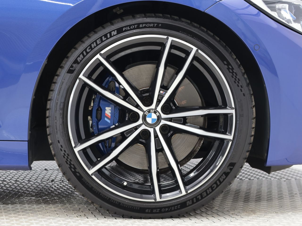330i Berline RHD