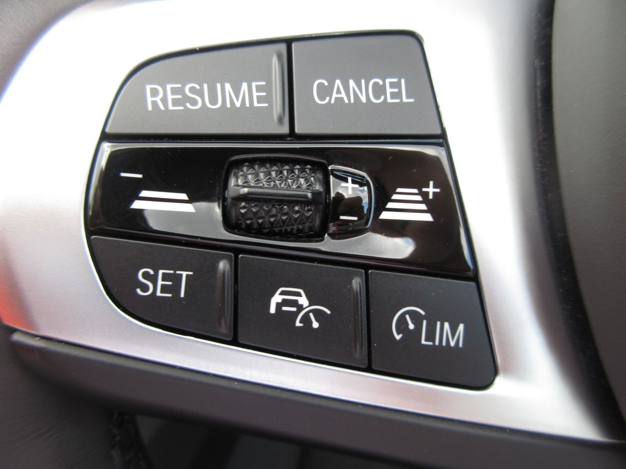 G29 z4 sDrive20i RHD