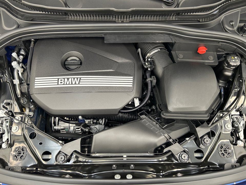 BMW 218