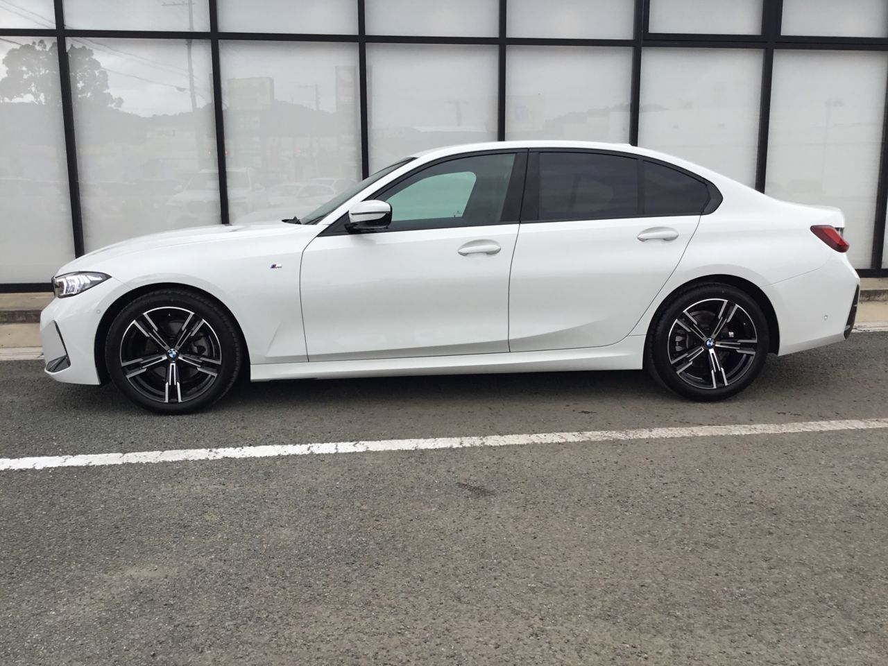 320d xDrive Berline RHD