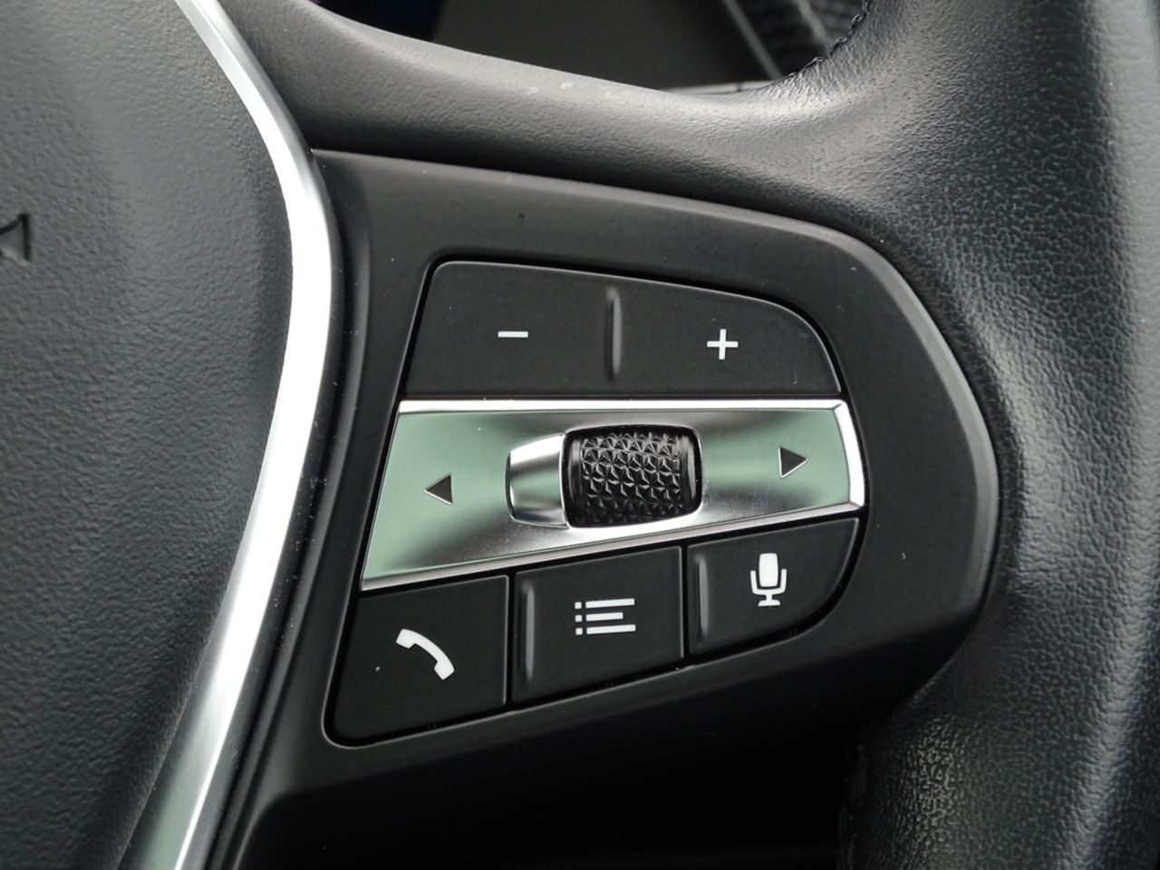 F40 118d Sports Hatch 5-door B47 2.0d