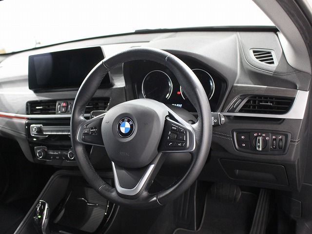 X1 sDrive18i RHD