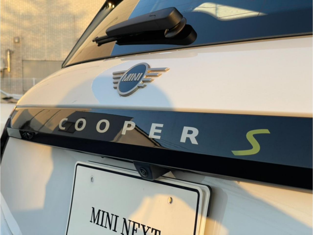 J01 MINI Cooper SE