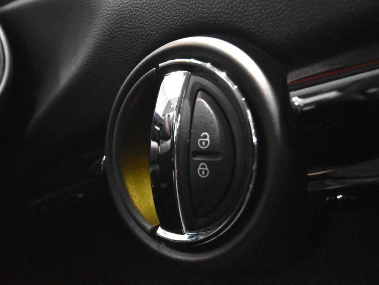 F55 MINI Cooper 5-Door Hatch LCI