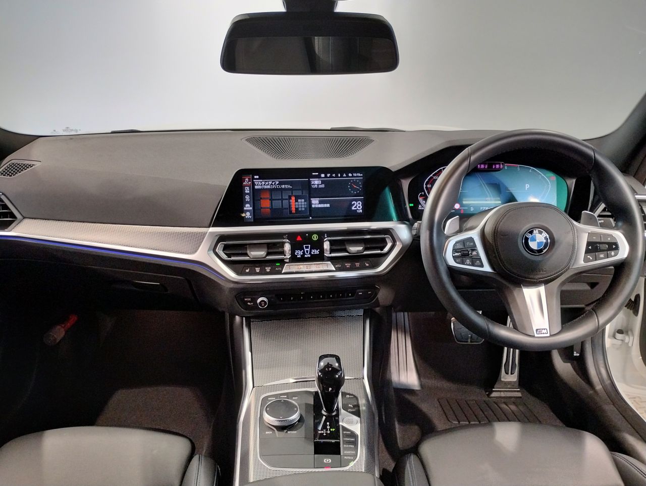 G20 320d xDrive RHD Saloon