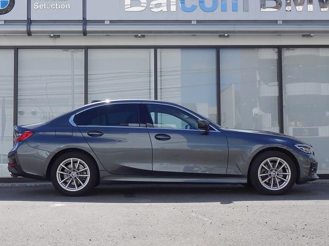 G20 320d xDrive RHD Saloon