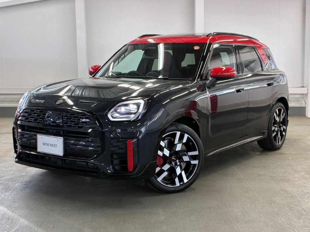 THE NEW MINI JOHN COOPER WORKS COUNTRYMAN ALL4