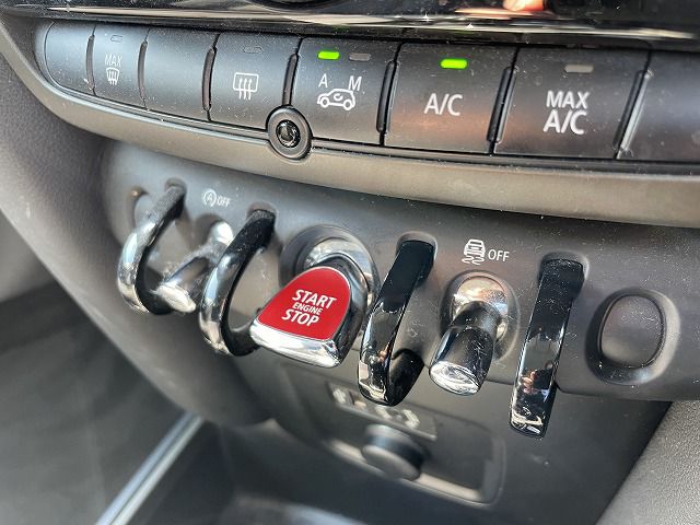 MINI CROSSOVER COOPER D