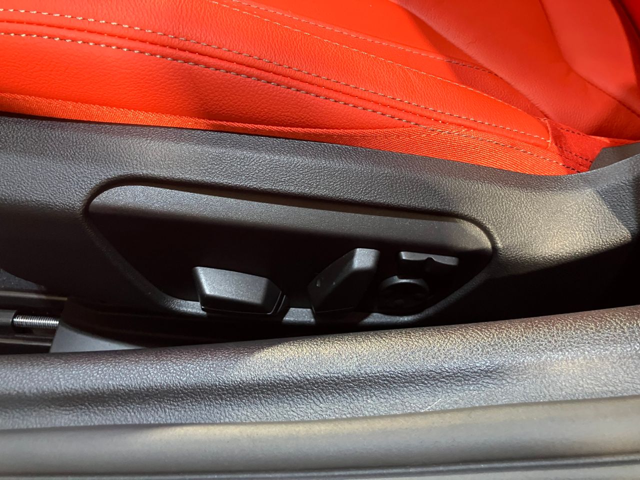 G29 z4 sDrive20i RHD