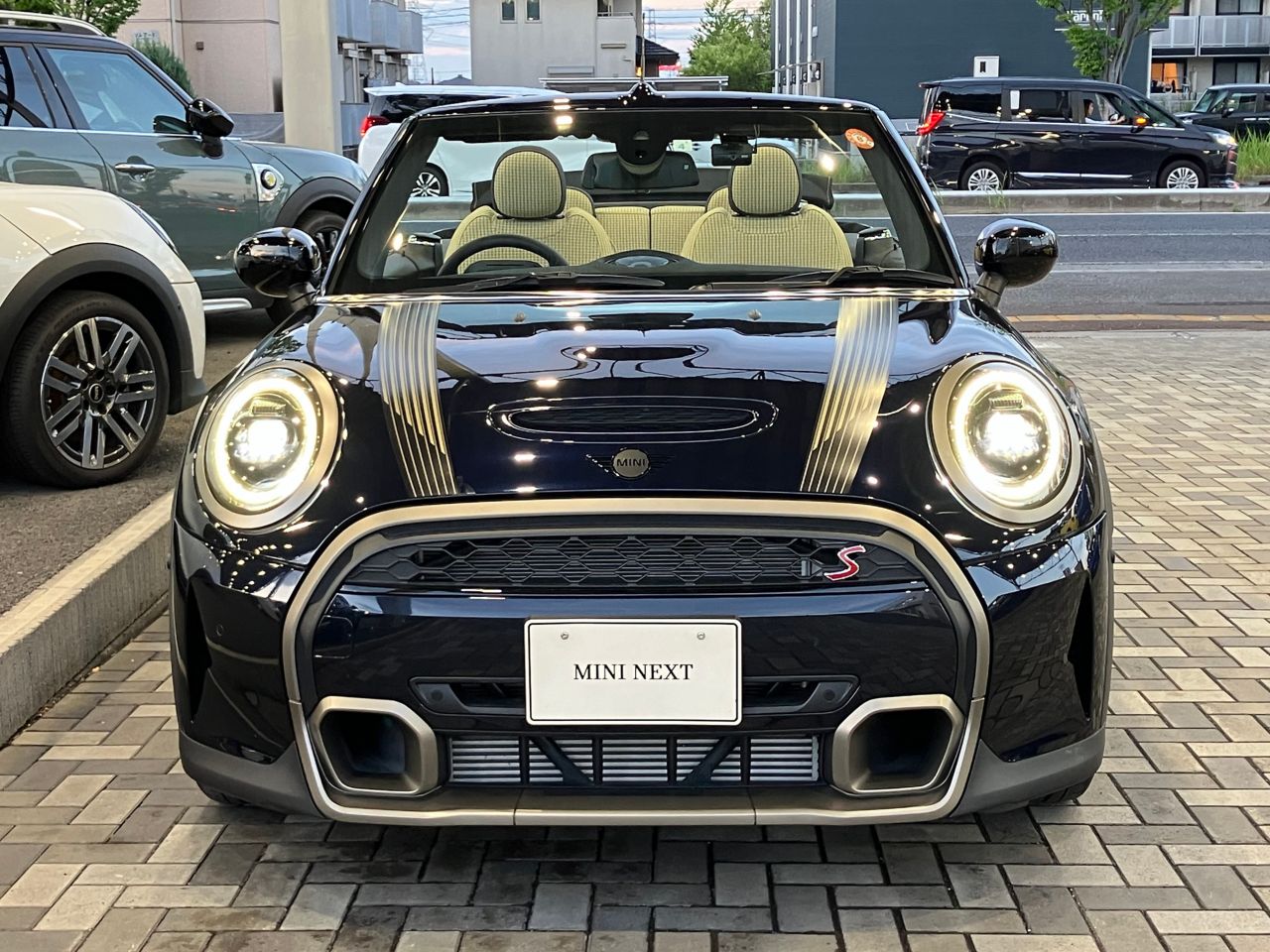 MINI Cooper S Convertible RHD