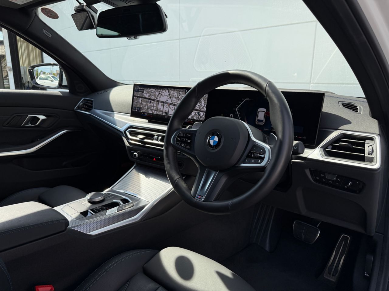 318i Touring RHD