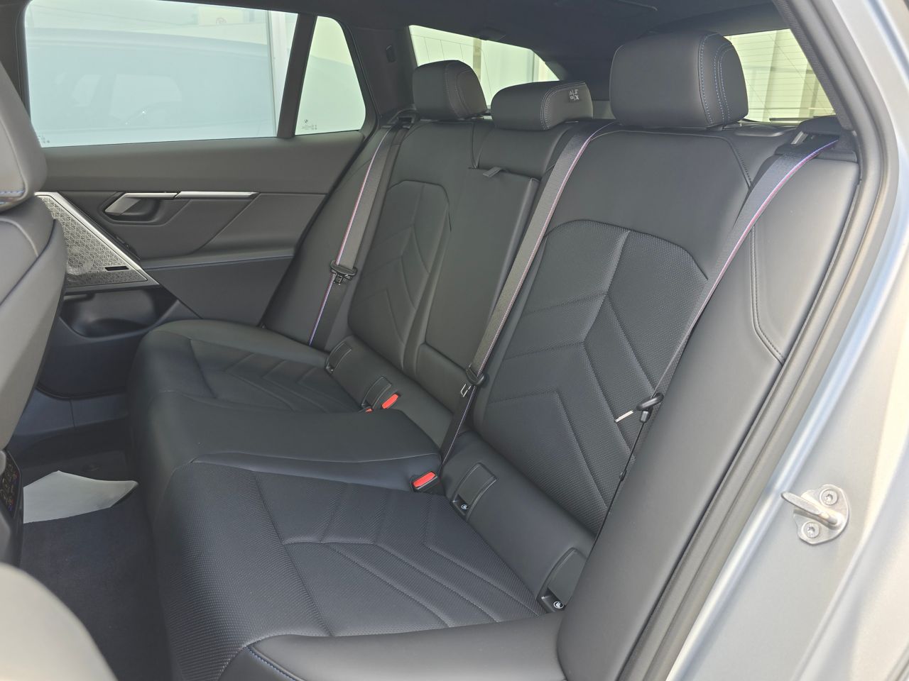 BMW i5 eDrive40 M Sport RHD