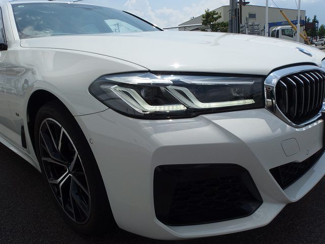 520i Sedan RHD