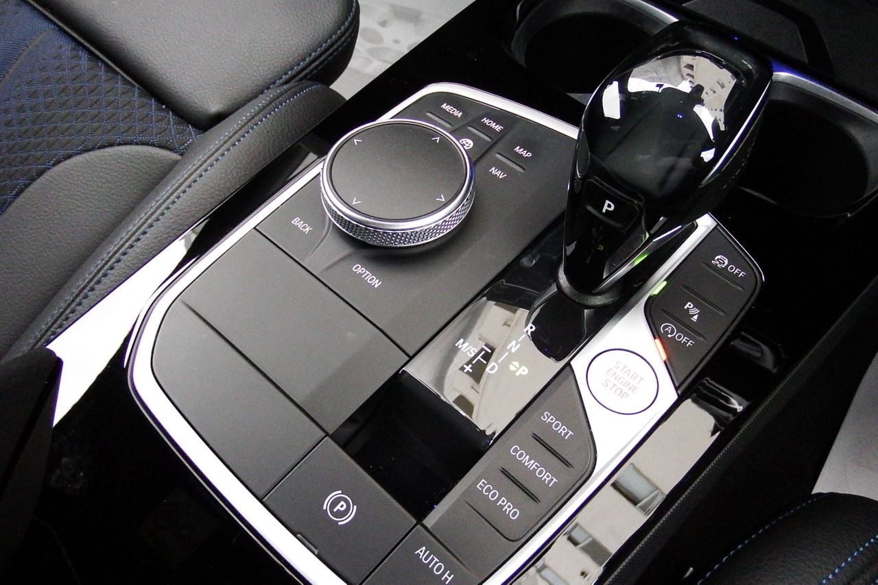 F40 118d Sports Hatch 5-door B47 2.0d