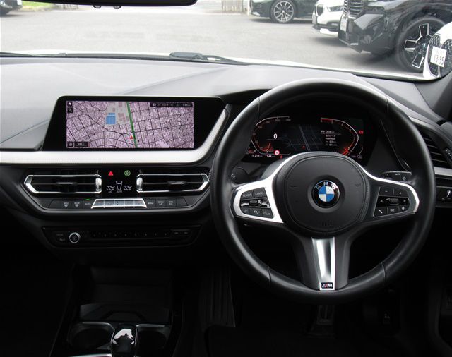 F40 118d Sports Hatch 5-door B47 2.0d