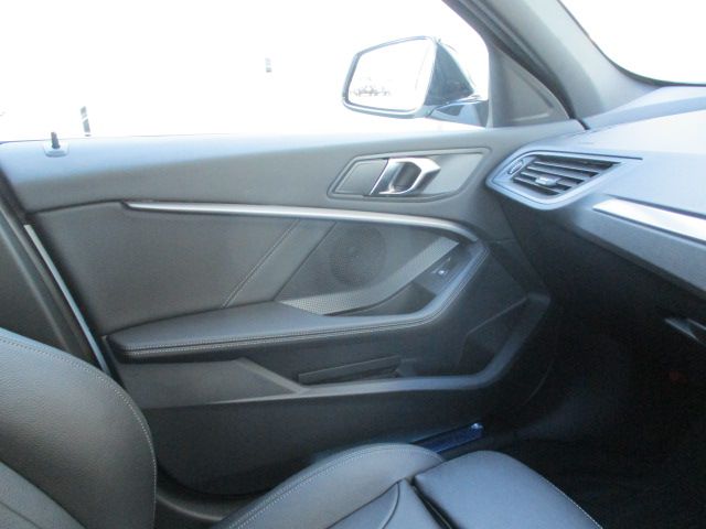 F40 118d Sports Hatch 5-door B47 2.0d