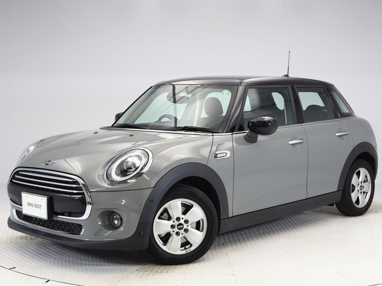 MINI COOPER D 5 DOOR.