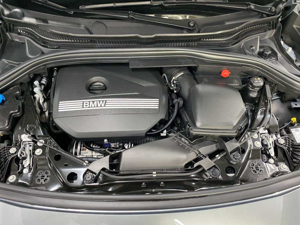 BMW 218