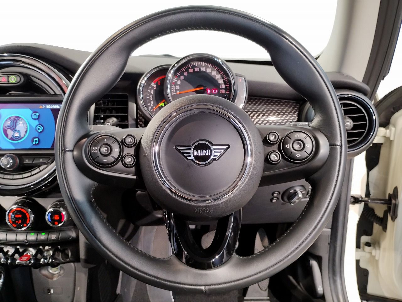 F56 COOPER S D(AT)