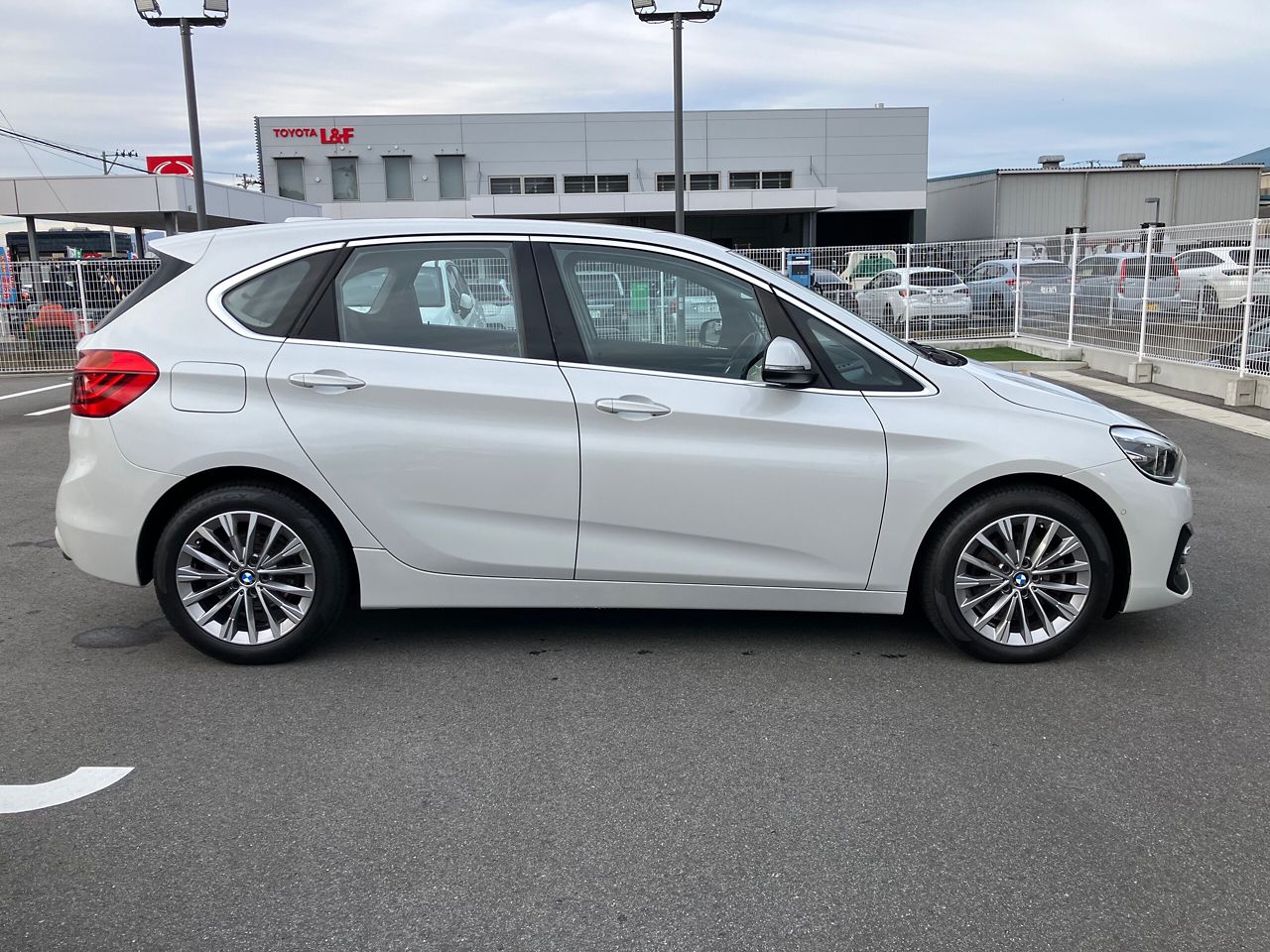 218d Active Tourer Luxury