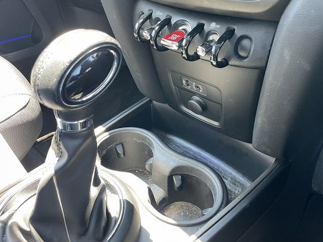 MINI CROSSOVER COOPER D