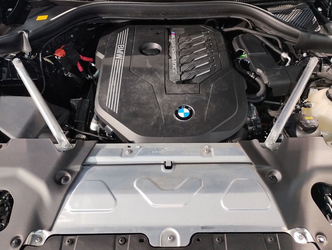 X4 M40i RHD