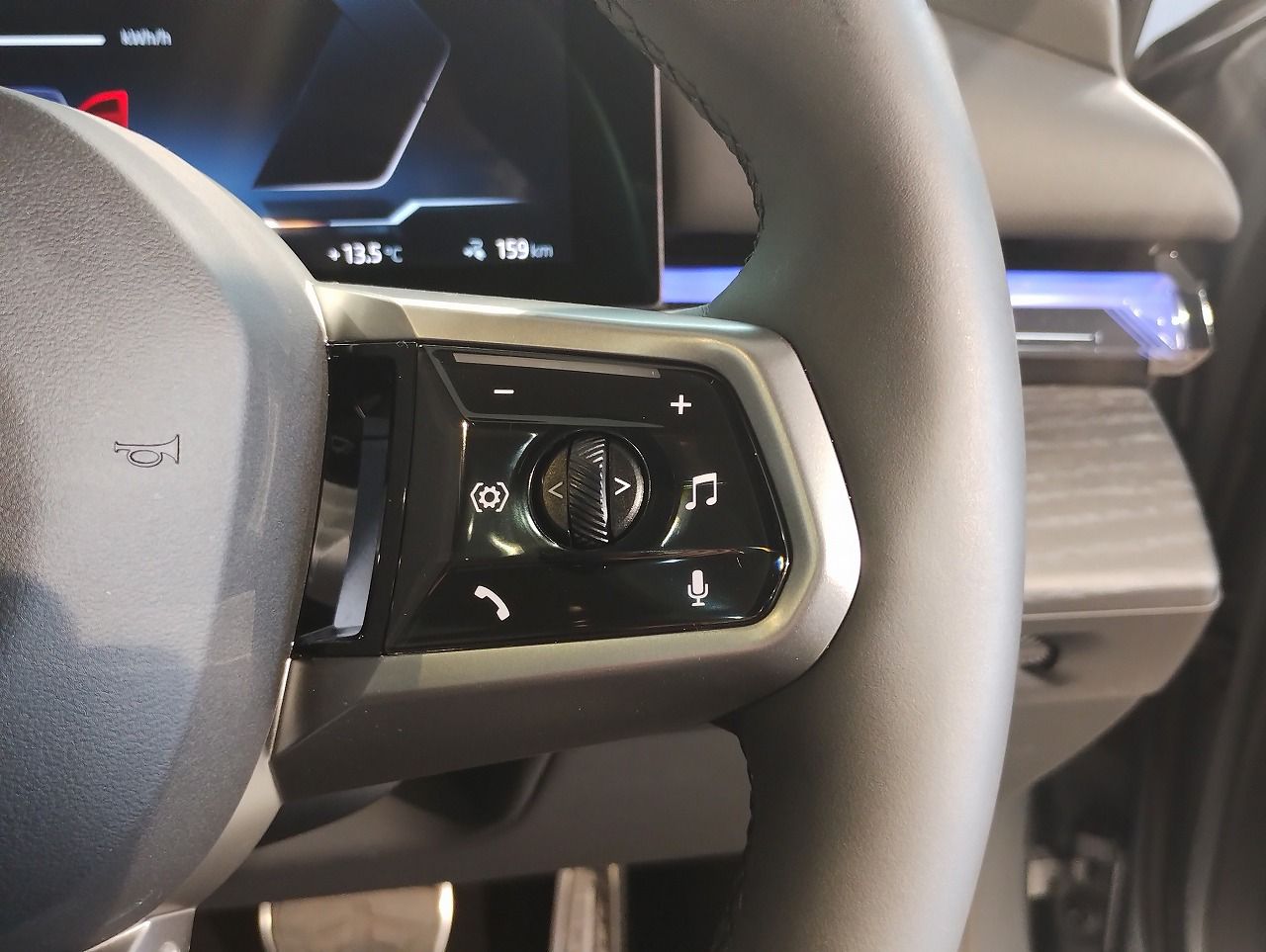 BMW i5 eDrive40 M Sport RHD