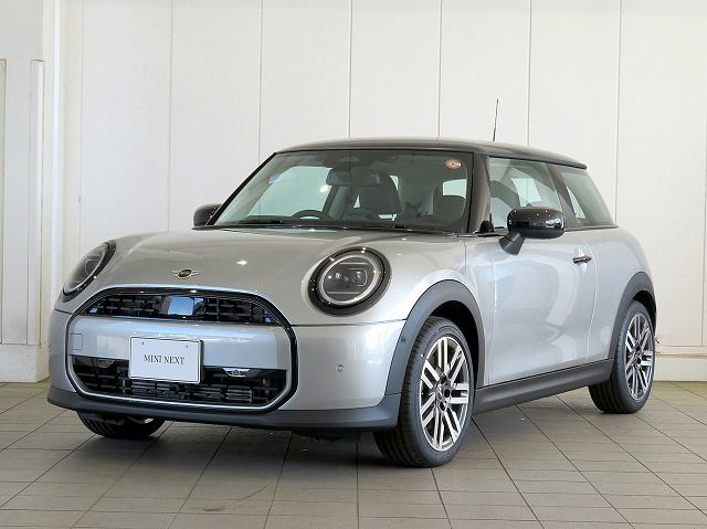 THE NEW MINI COOPER (3 DOOR) C